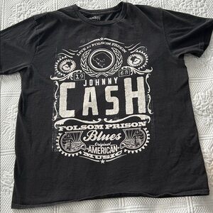 Women’s Black Johnny Cash Graphic T-Shirt. M